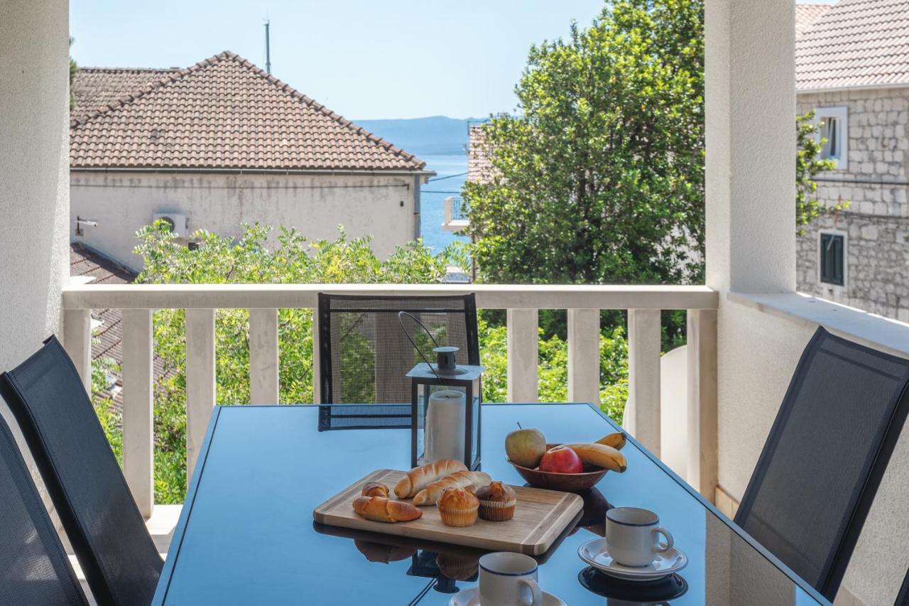 Center Apartment Golden Ray Бол Экстерьер фото