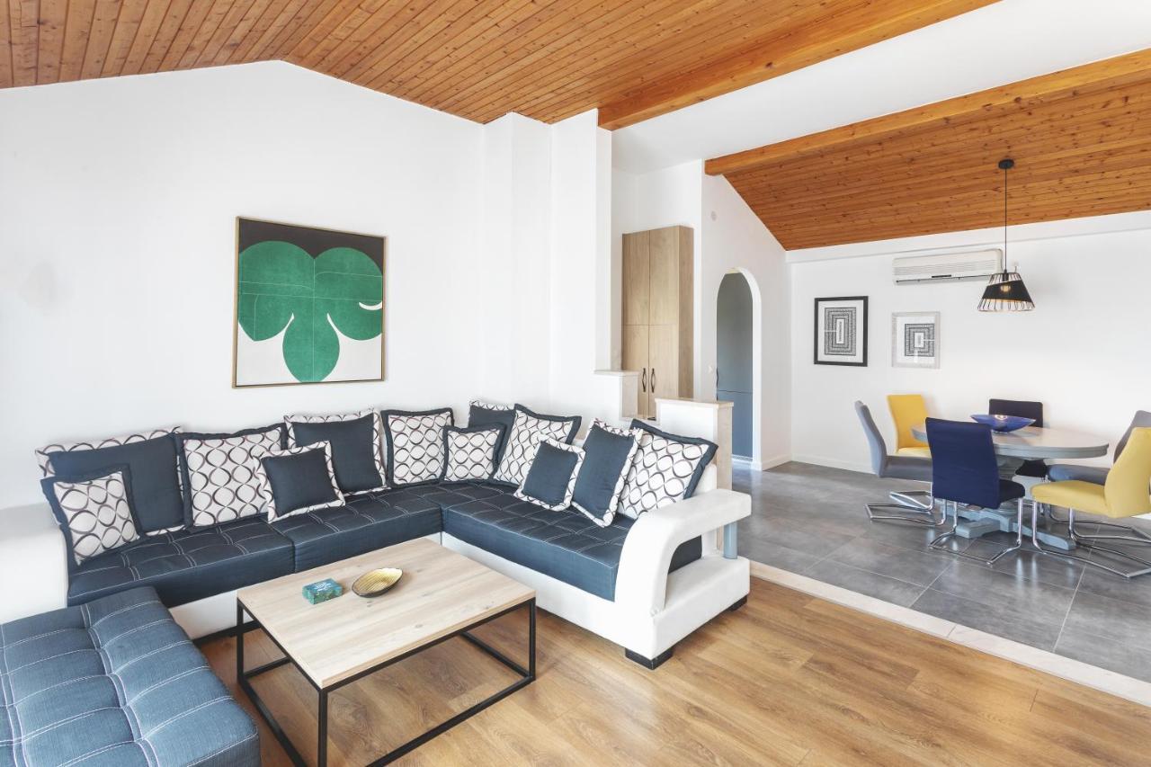 Center Apartment Golden Ray Бол Экстерьер фото