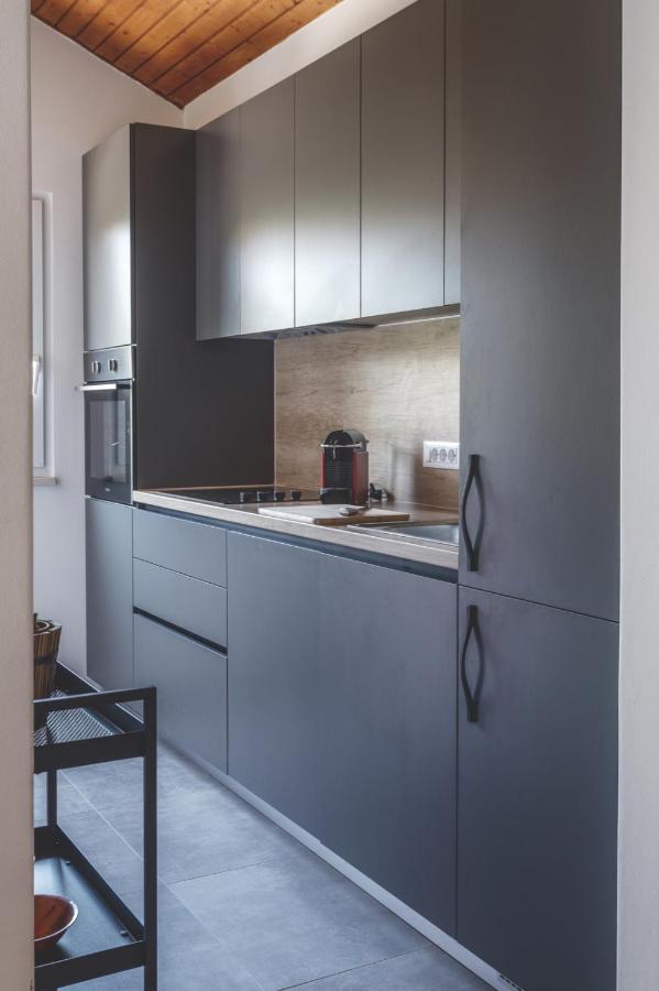 Center Apartment Golden Ray Бол Экстерьер фото