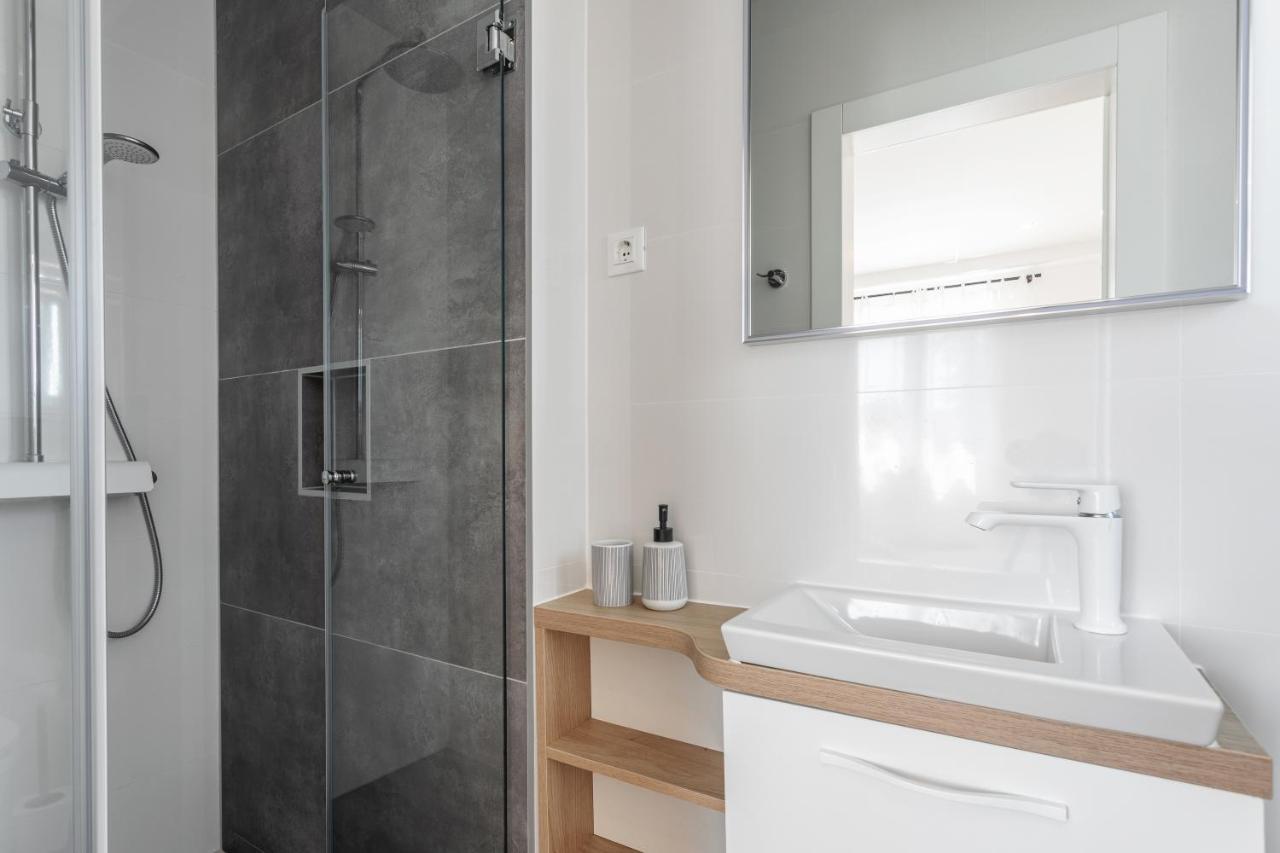 Center Apartment Golden Ray Бол Экстерьер фото