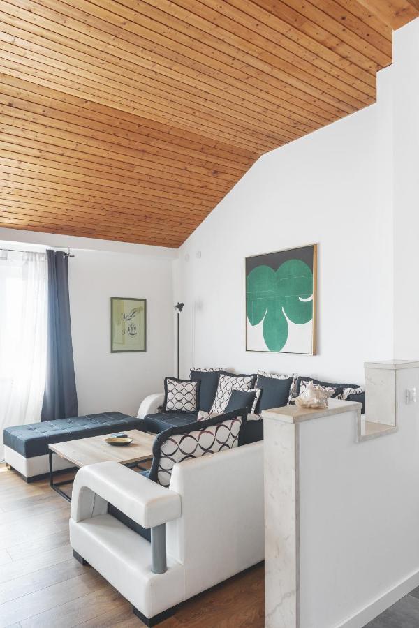 Center Apartment Golden Ray Бол Экстерьер фото