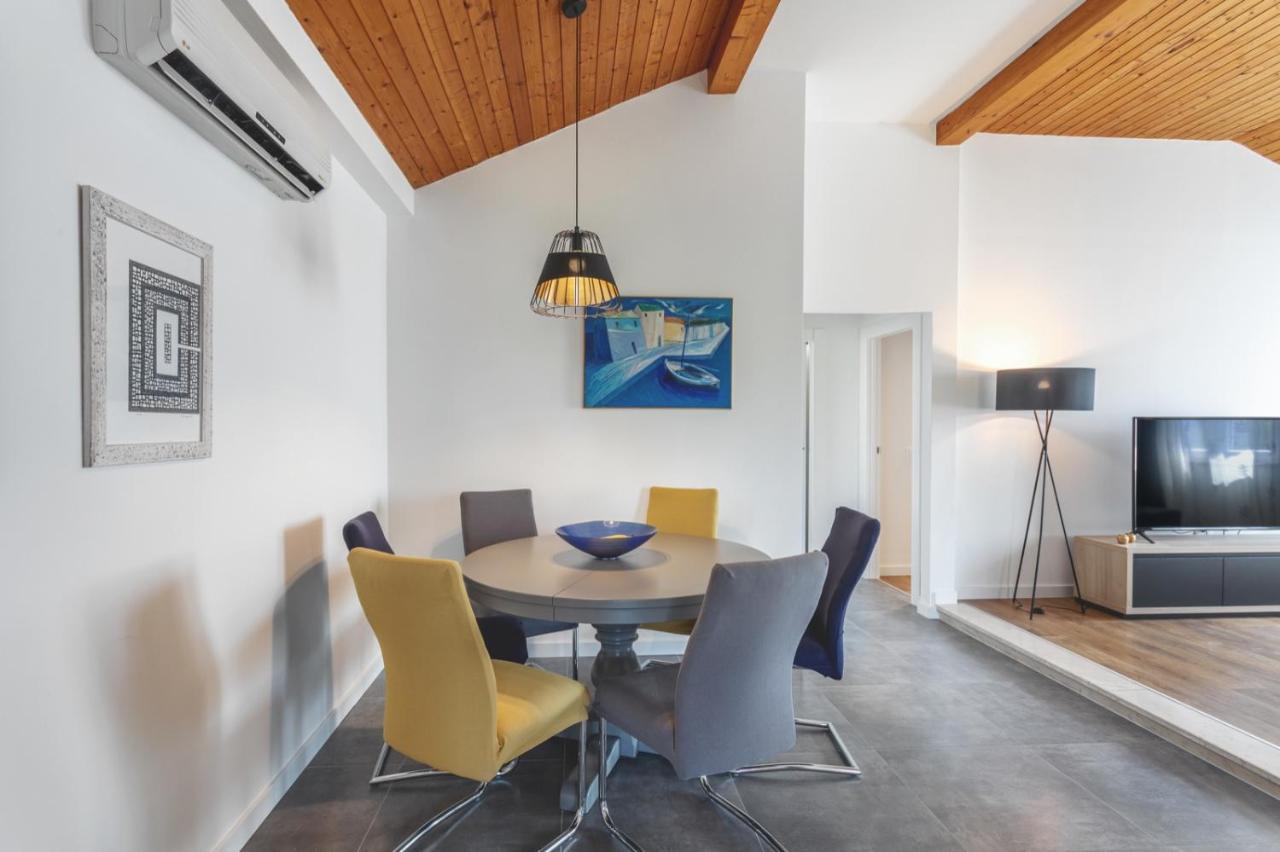 Center Apartment Golden Ray Бол Экстерьер фото