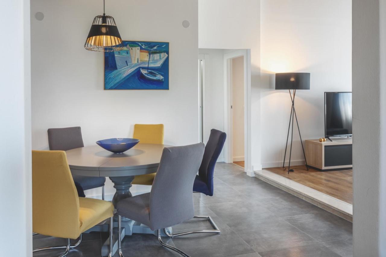 Center Apartment Golden Ray Бол Экстерьер фото